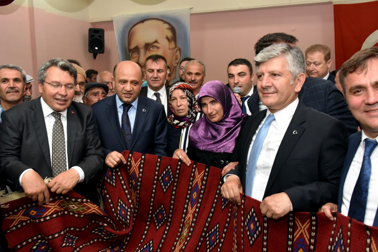 Bakan Işık Torul ve Şiran'da 9