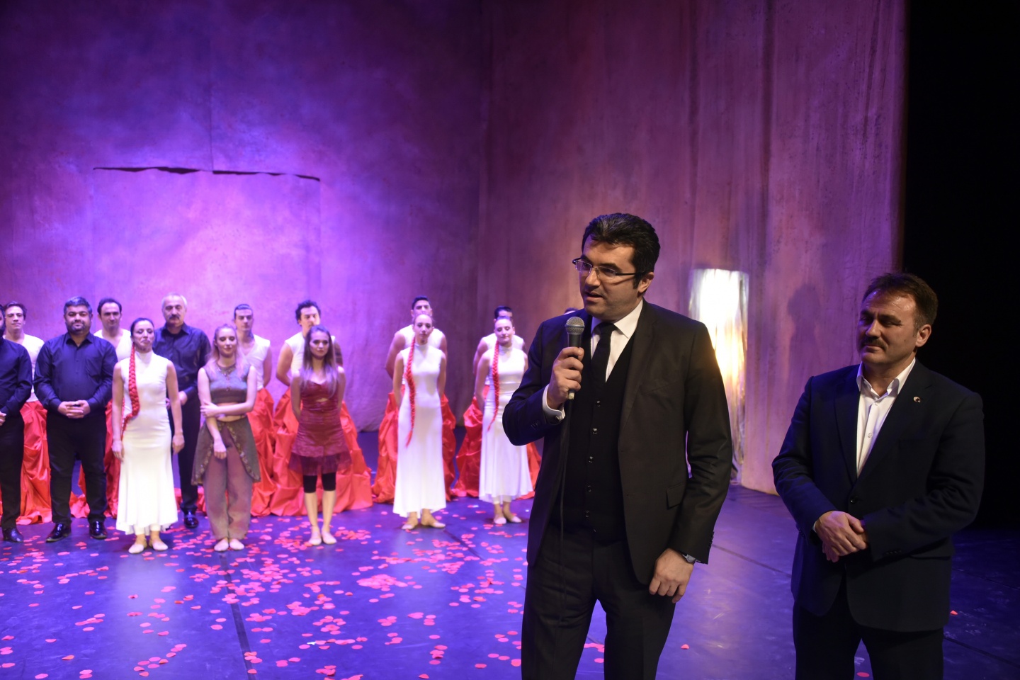 Güldestan Balesi Gümüşhane'de sahnelendi 20