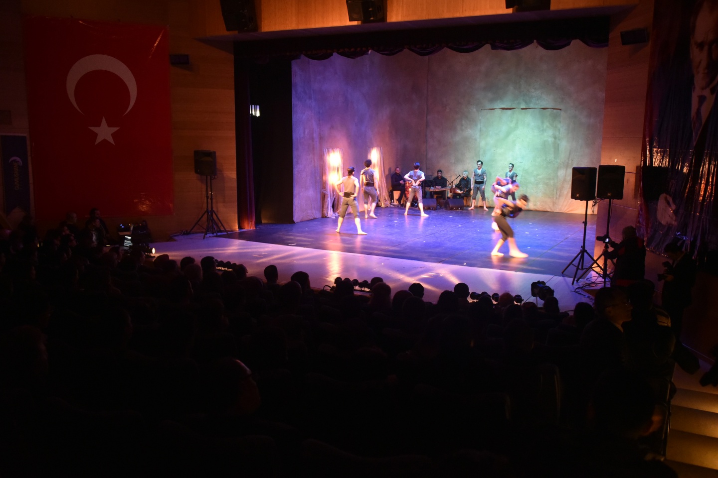 Güldestan Balesi Gümüşhane'de sahnelendi 2