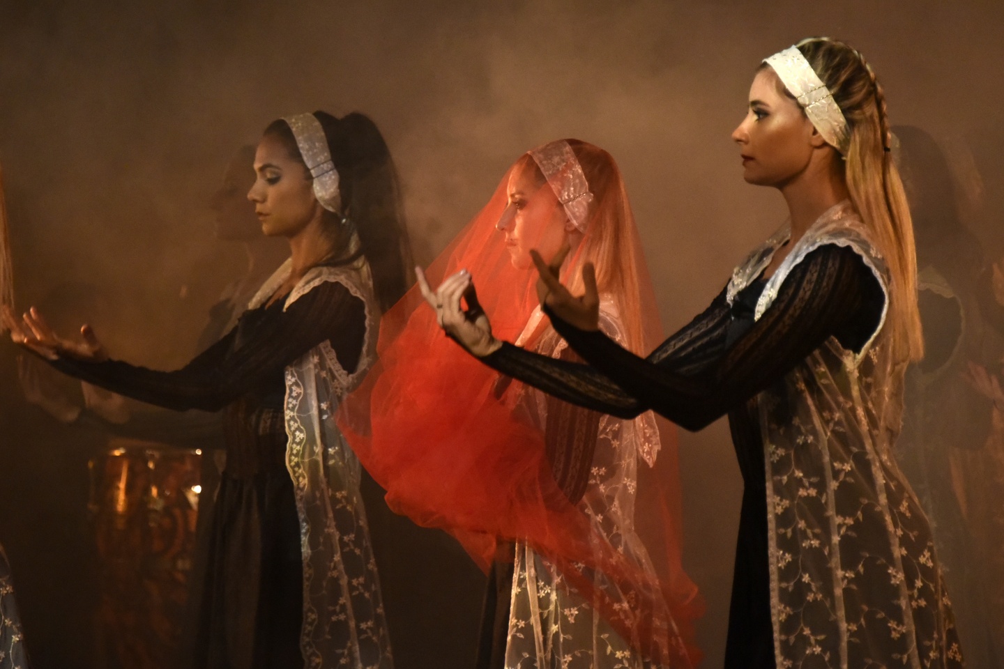 Güldestan Balesi Gümüşhane'de sahnelendi 17