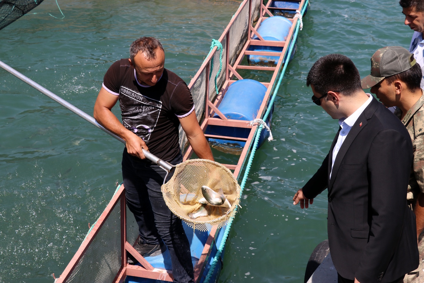 Torul barajında alabalık üretimi 5