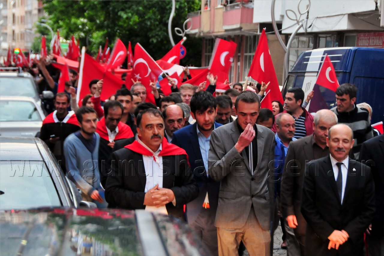 Gümüşhane'de Bayrağa Saygı Yürüyüşü Düzenlendi 3