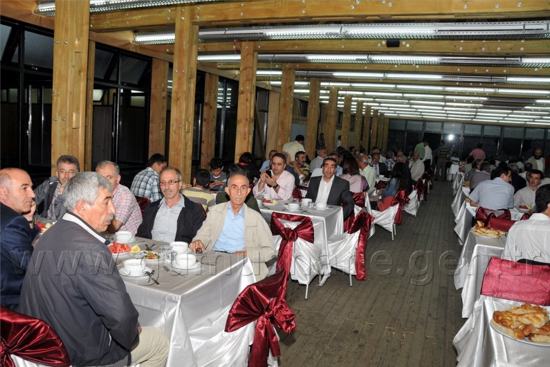 Gümüşhane Belediyesi İftar Yemeği Verdi 3