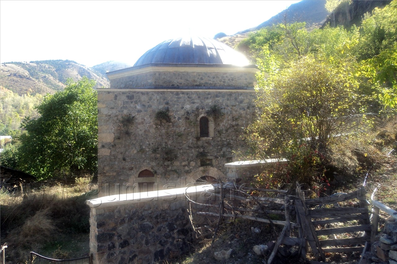 Tarihi Cami 7 Yıldır İbadete Açılmıyor 1