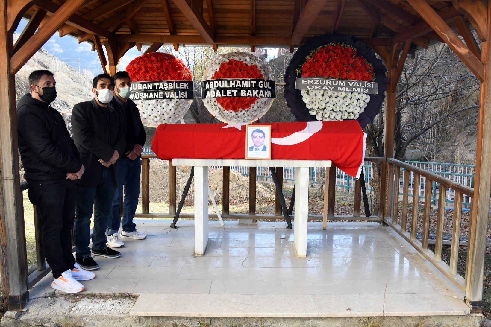 Hakim Ümit Demirhan son yolculuğuna uğurlandı 4