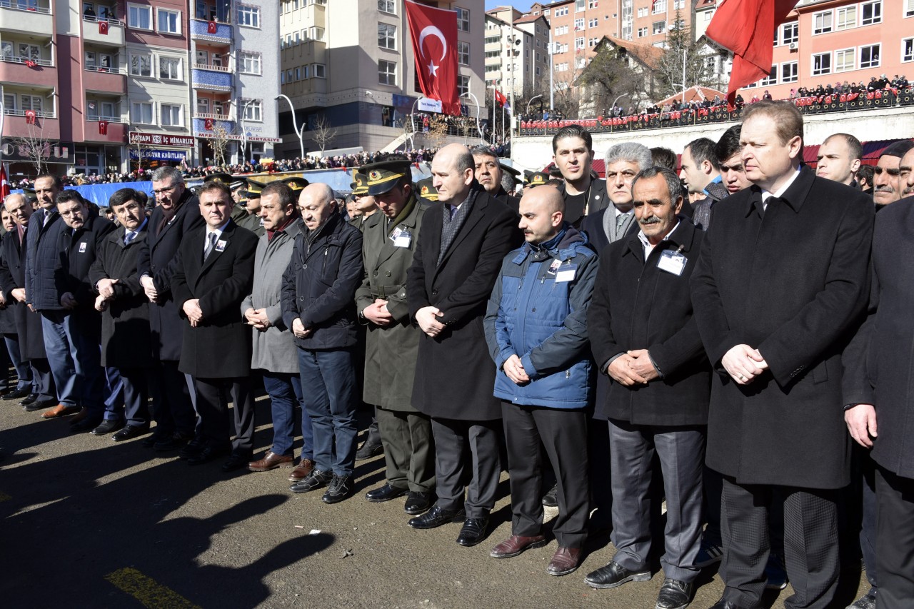 Gümüşhane gül yüzlü şehidini uğurladı 16