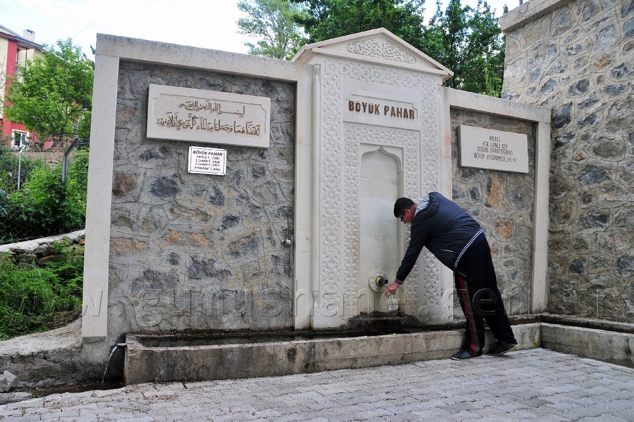 Bu Çeşmenin Suyu 458 Yıldır Akıyor 1