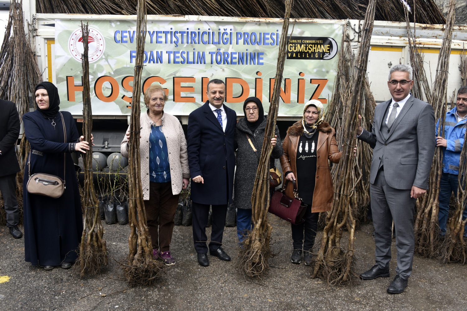 Gümüşhane’de üreticilere 36 bin adet ceviz fidanı daha dağıtıldı 12