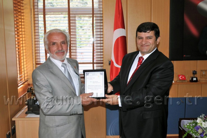 Gümüşhane'de Çevre Gönüllülerine Plaket Verildi 8