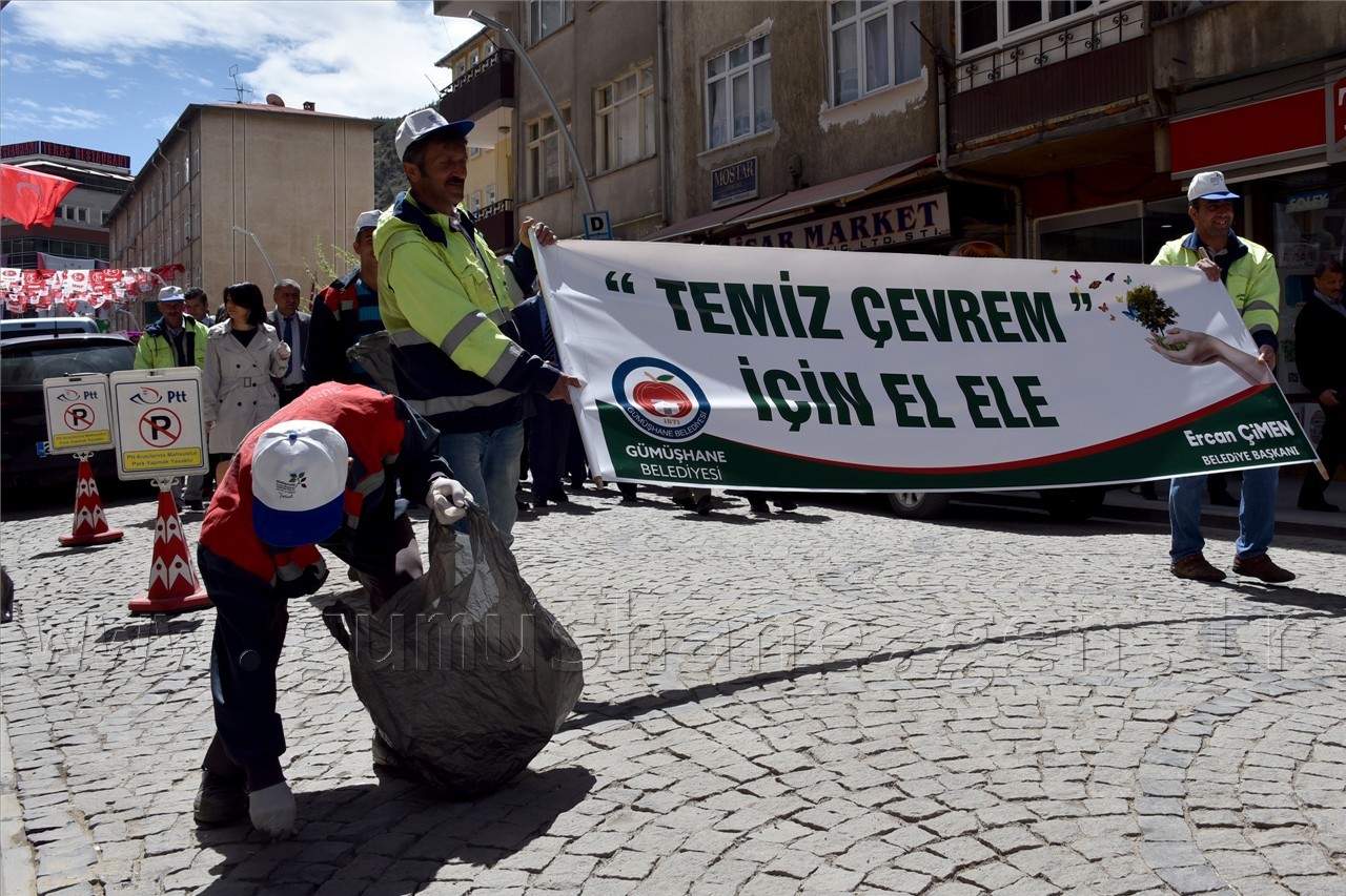 Gümüşhane’de Çevre Yürüyüşü Yapıldı 6
