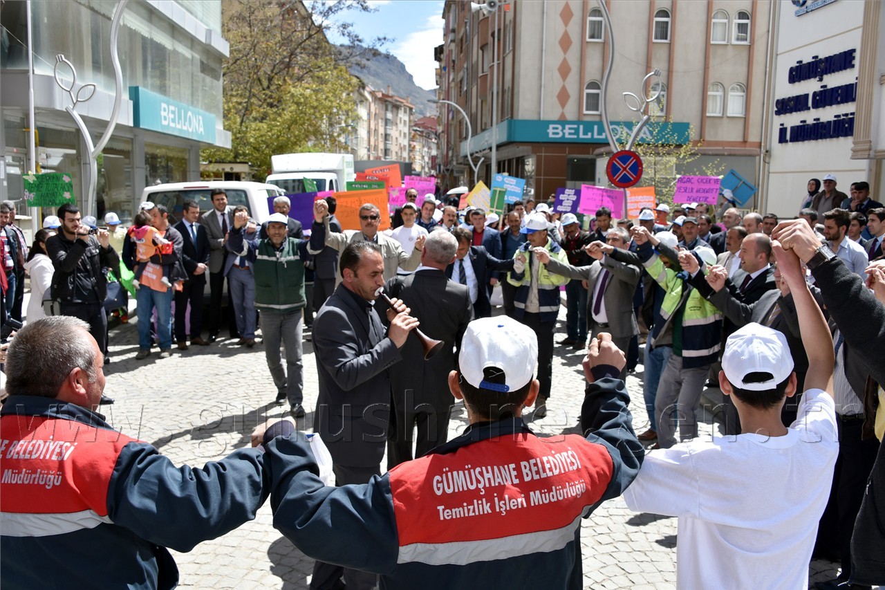 Gümüşhane’de Çevre Yürüyüşü Yapıldı 9