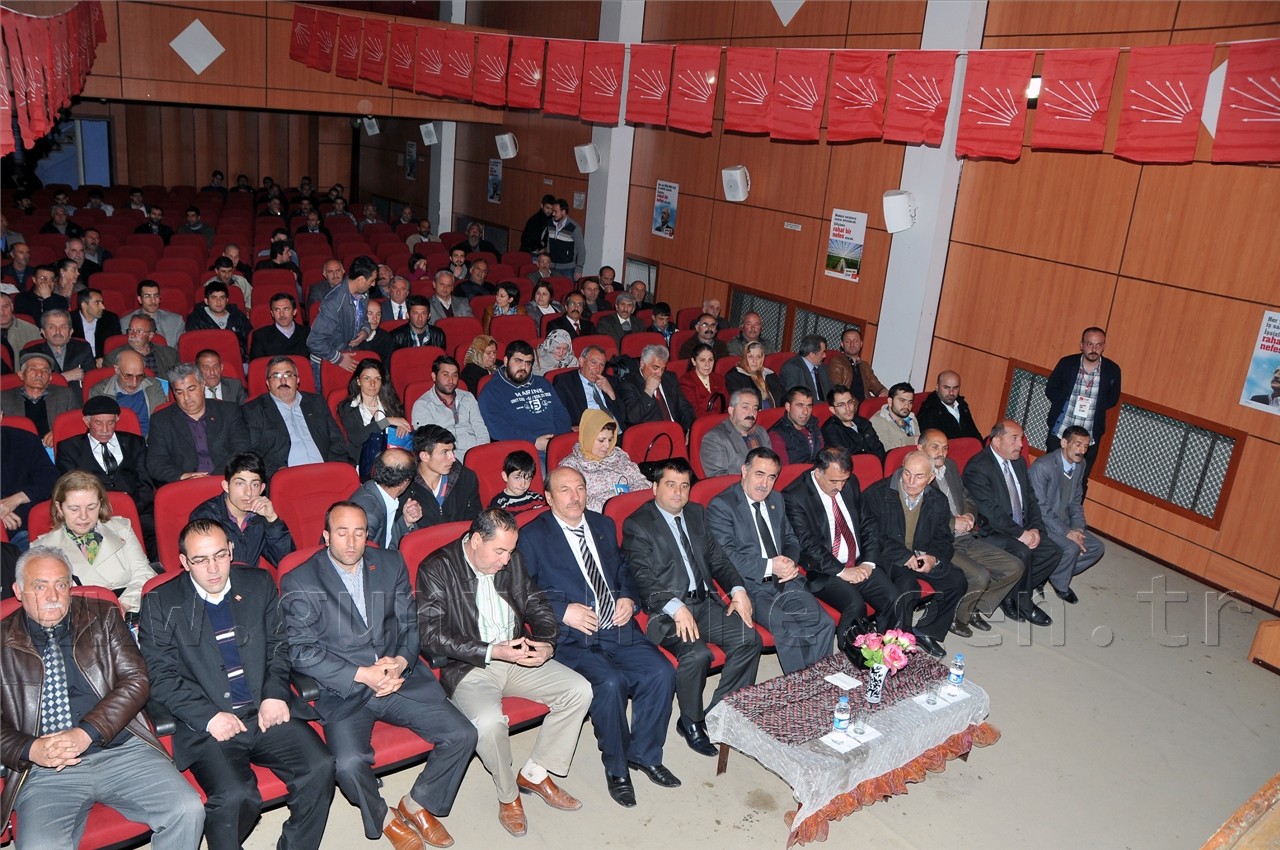 CHP İstanbul Milletvekili İhsan Özkes Gümüşhane'de 2