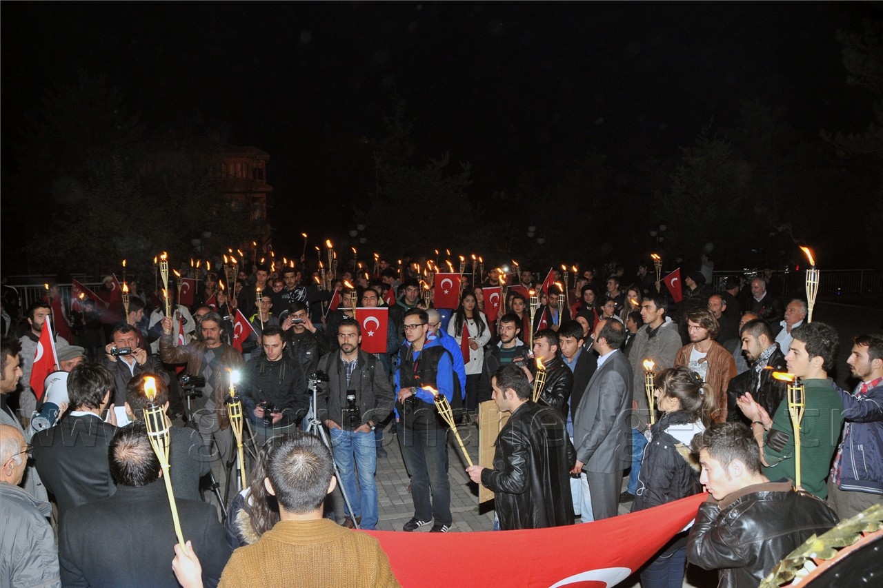 CHP'den Meşaleli Cumhuriyet Bayramı Kutlaması 6