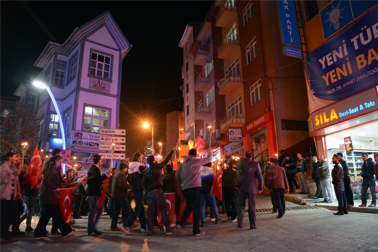 CHP'den Meşaleli 29 Ekim Yürüyüşü 7