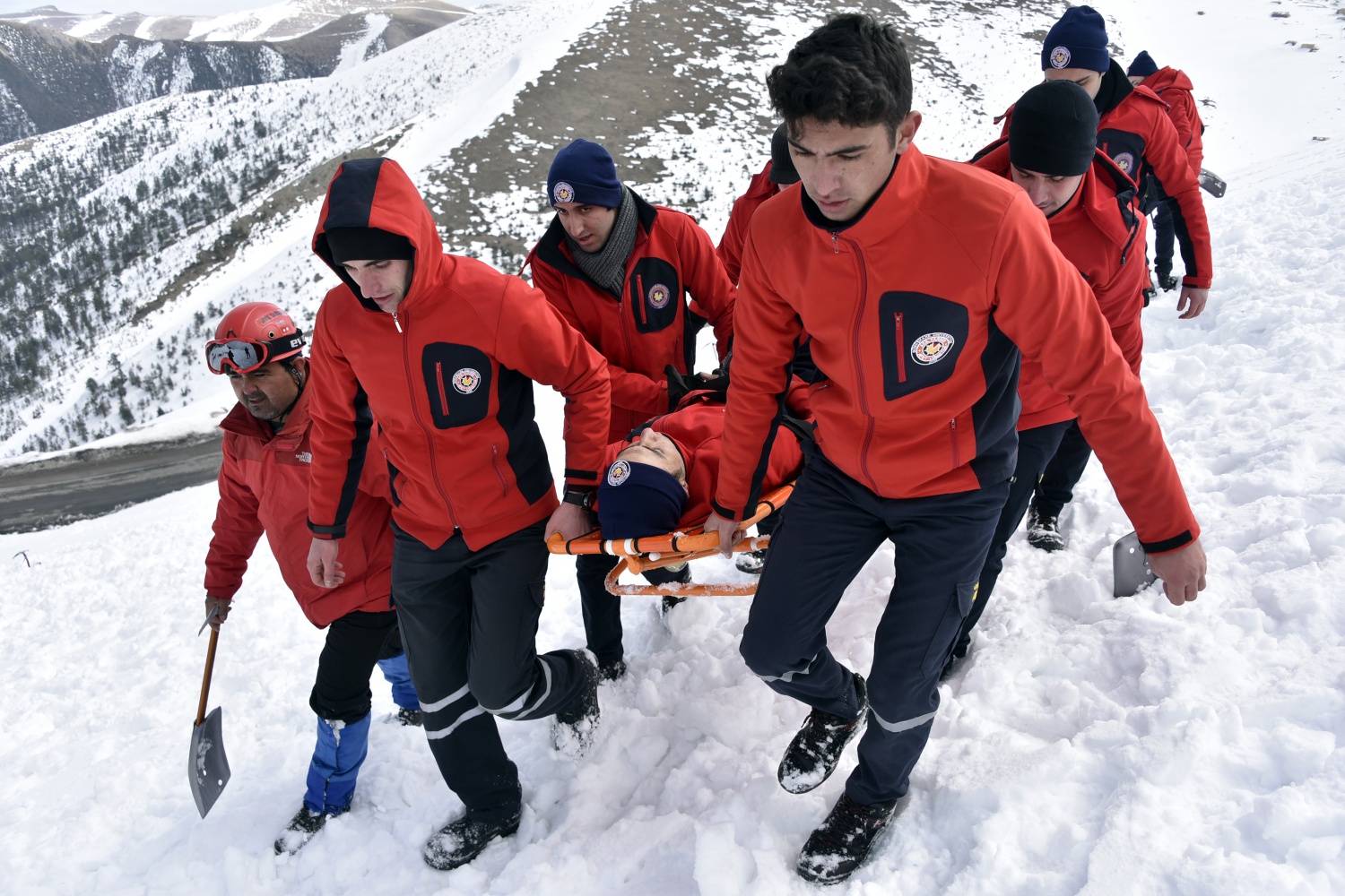 Zigana Dağında 100 personelle çığ tatbikatı 52