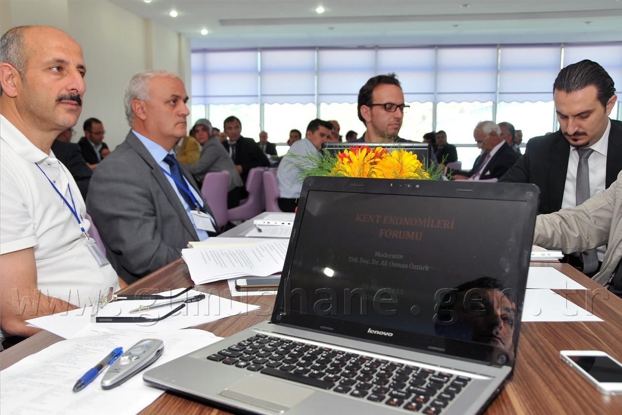 Gümüşhane'de Kent Ekonomileri Forumu Düzenleniyor 1