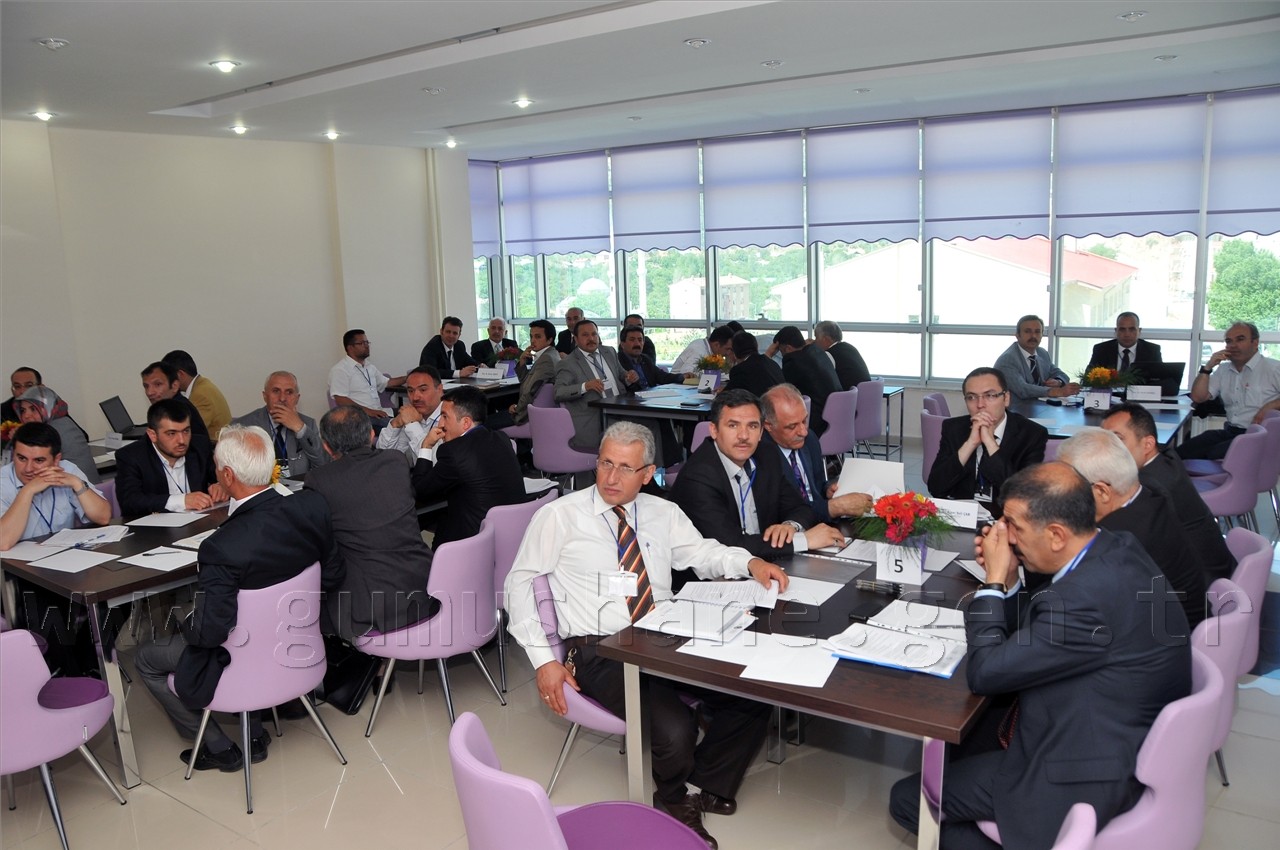 Gümüşhane'de Kent Ekonomileri Forumu Düzenleniyor 2