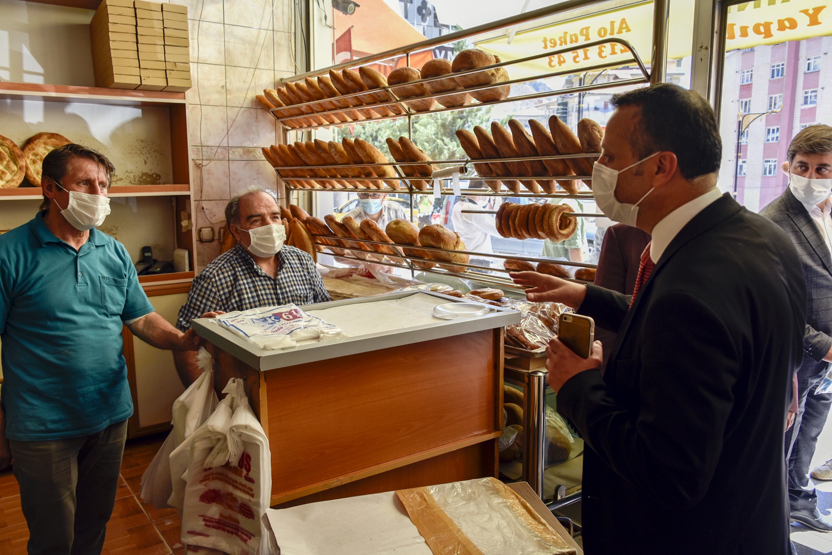 Gümüşhane’de geniş kapsamlı koronavirüs denetimi yapıldı 38