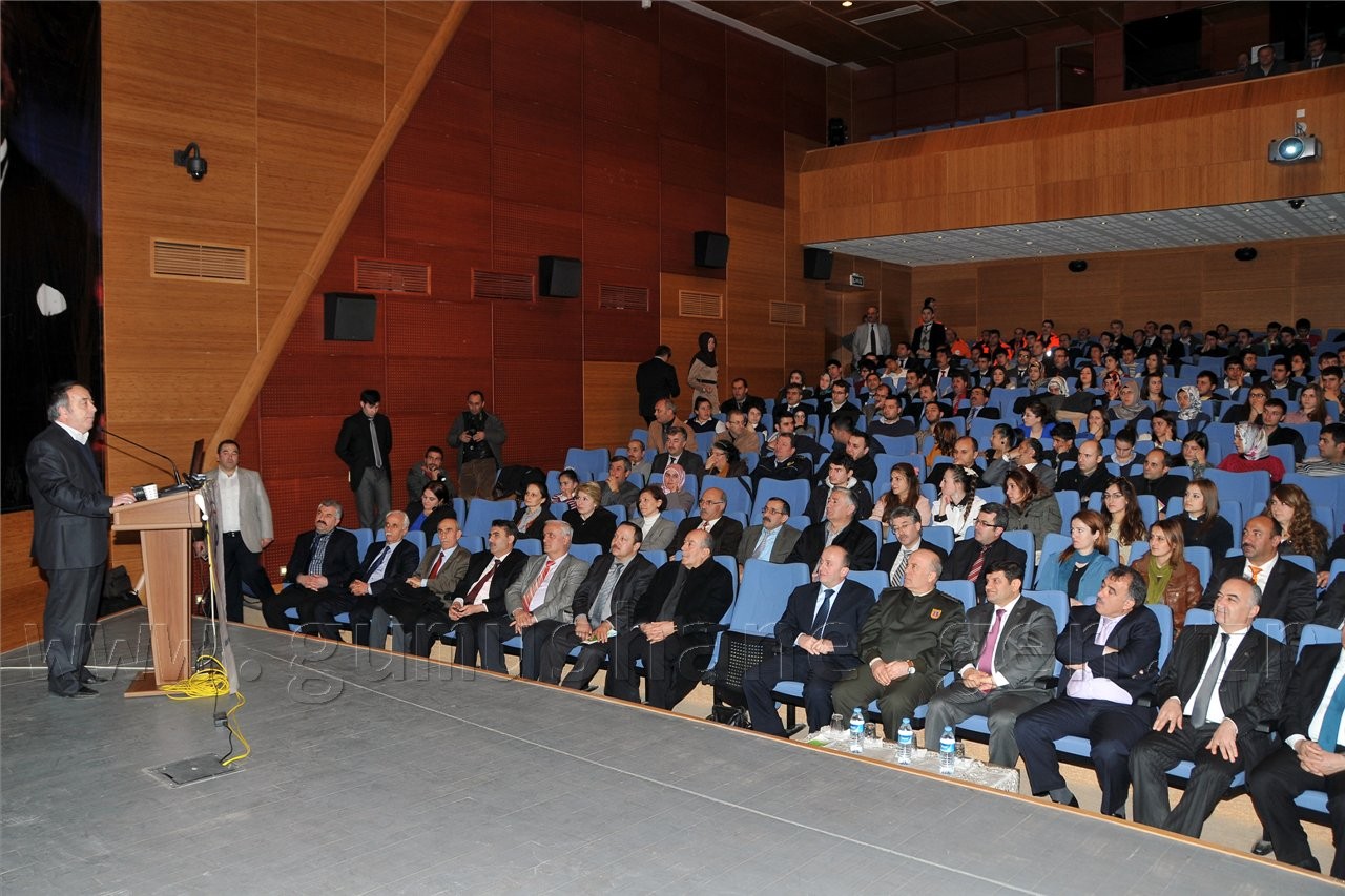 Gümüşhane'de Deprem Konferansı 38