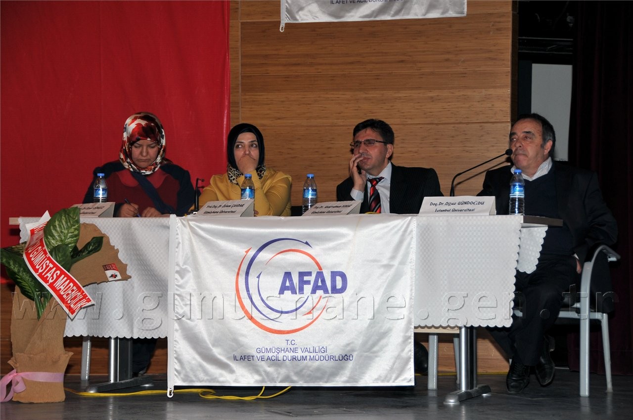 Gümüşhane'de Deprem Konferansı 33