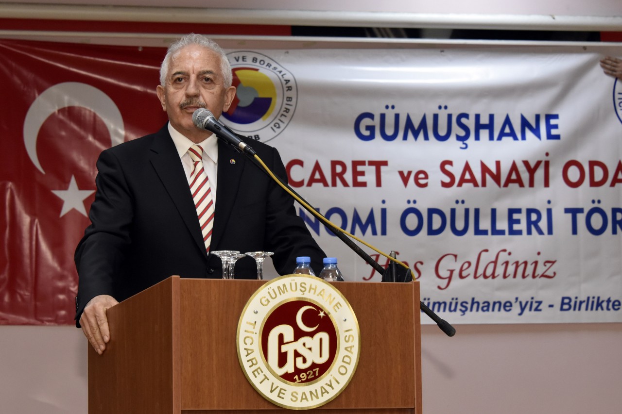 Gümüşhane’de ekonominin yıldızları plaketlerini aldı 63