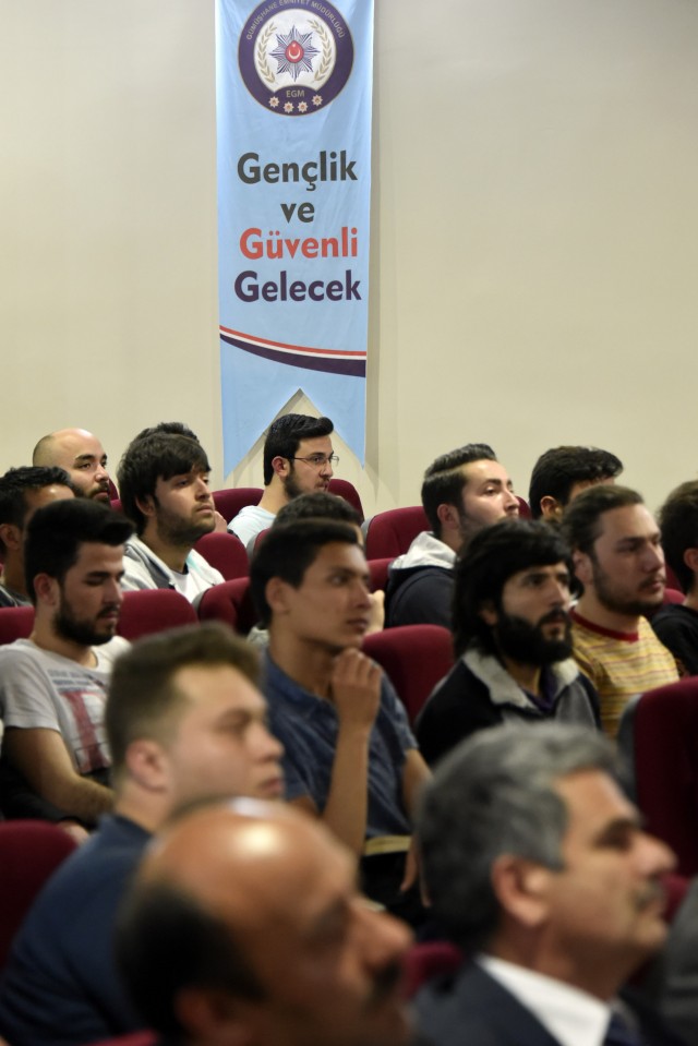 Gümüşhane’de Üniversite Gençliği Teröre Karşı Uyarıldı 12