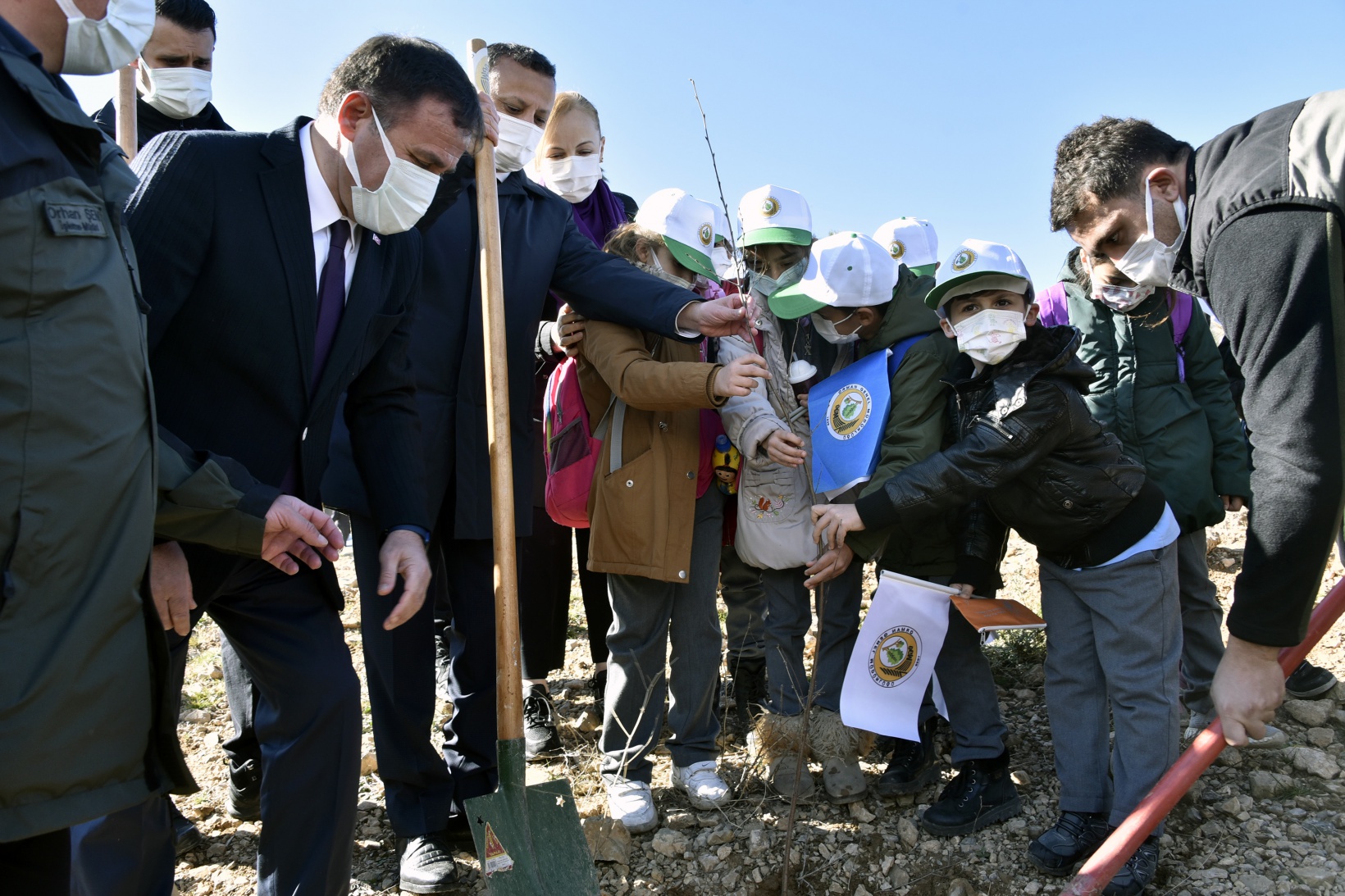Gümüşhane’de Milli Ağaçlandırma Gününde binlerce fidan toprakla buluştu 22