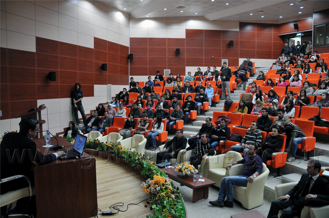 GÜFSAD Başkanı Yalçın Üniversite Öğrencileri İle Buluştu 2