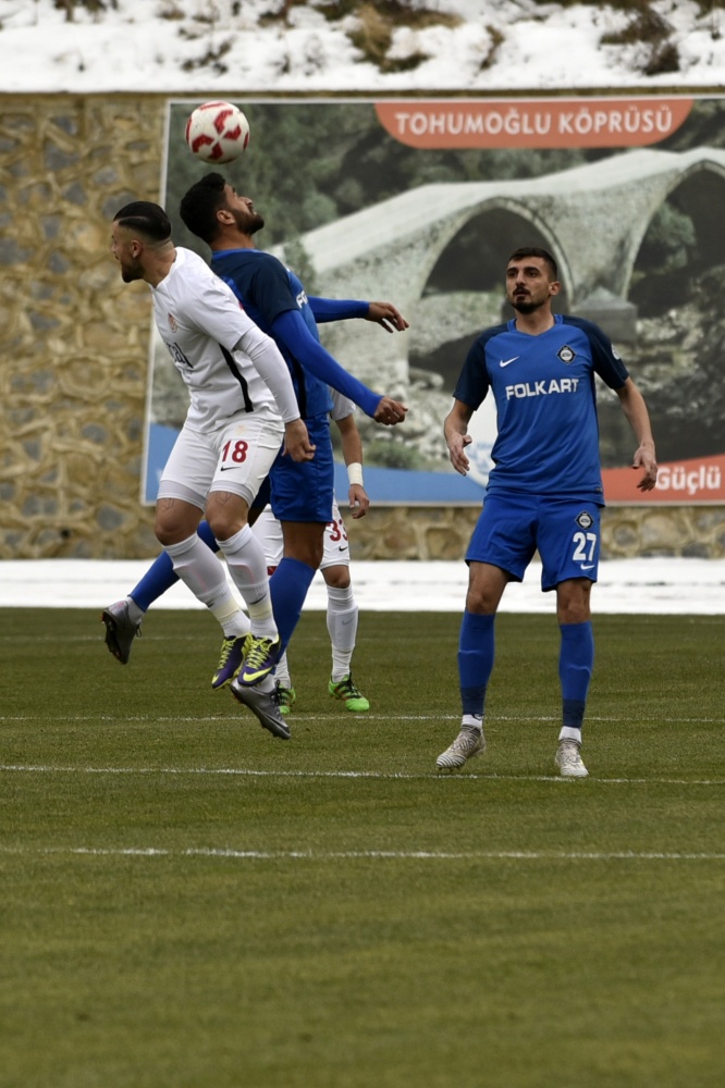 Gümüş sahasındaki ilk mağlubiyetini aldı: 0-2 88