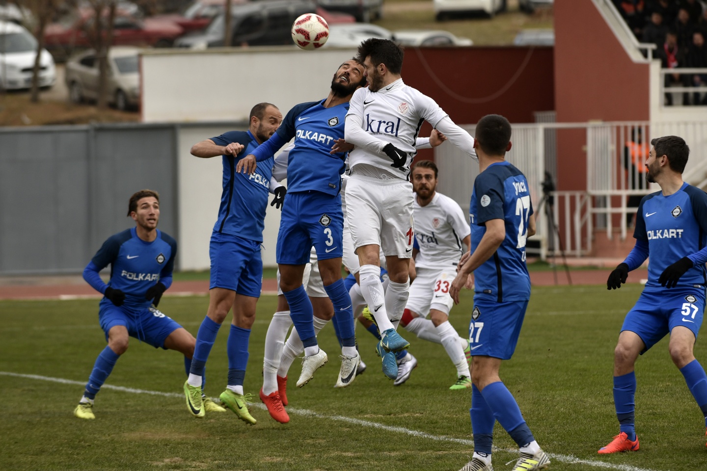 Gümüş sahasındaki ilk mağlubiyetini aldı: 0-2 98