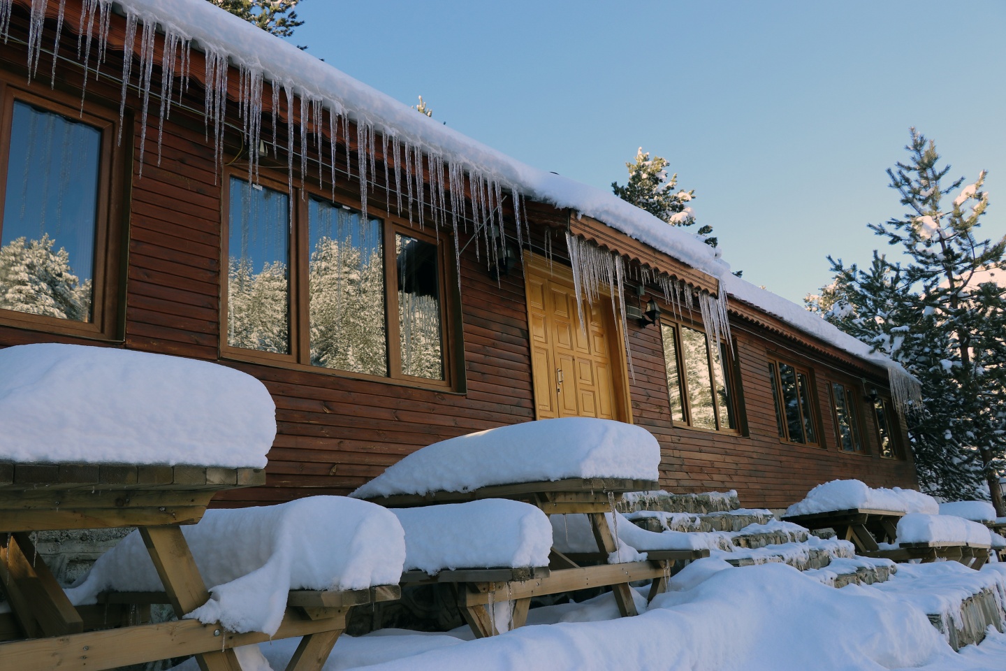 Limni Gölü Tabiat Parkı yazın güzel, kışın başka güzel 1
