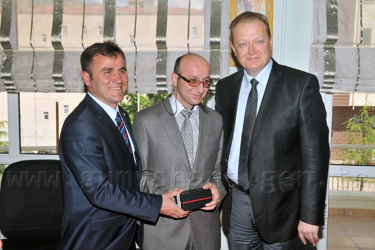 Gümüşhane'de 28 Gören Göz Cihazı Törenle Dağıtıldı 4