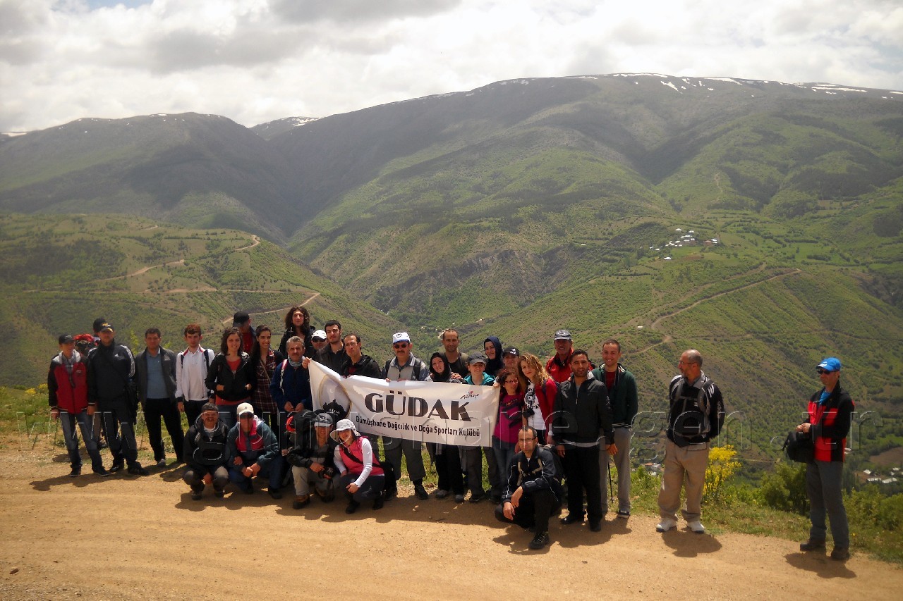 Gümüşhaneli Dağcılar Tomara'da 8