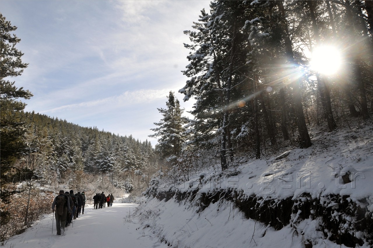 Gümüşhaneli Dağcılar Kelkit'te Yürüyüş Düzenledi 1