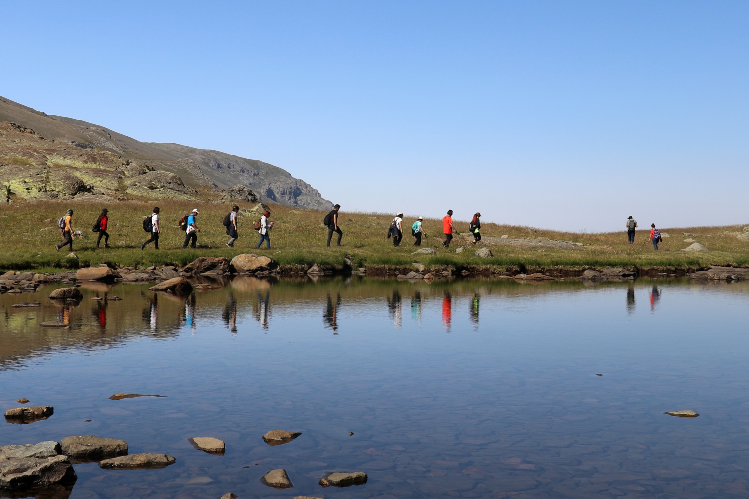 Yüksek zirvelerin cenneti: Artabel Gölleri Tabiat Parkı 12