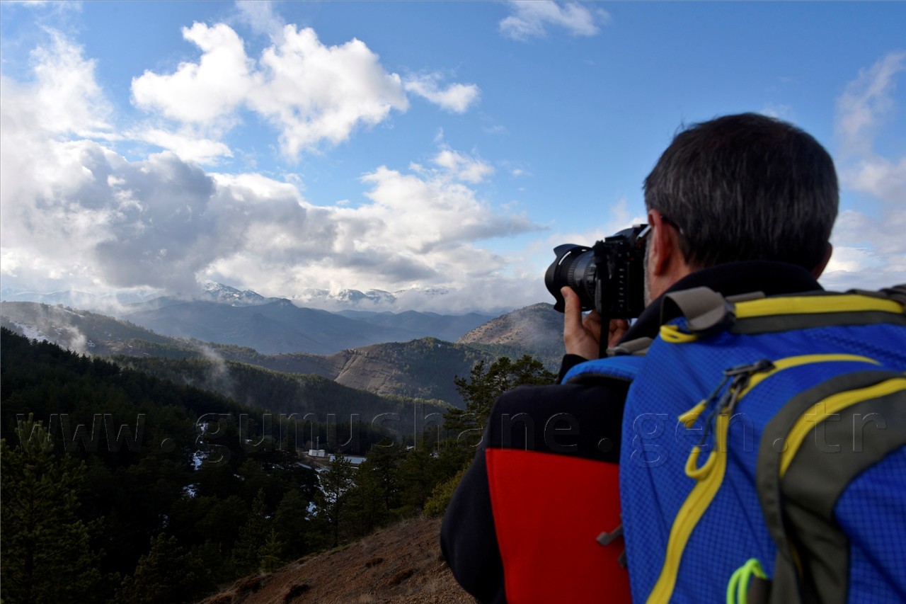 Gümüşhaneli Dağcılar Yeniyol Köyünde Yürüyüş Gerçekleştirdi 4