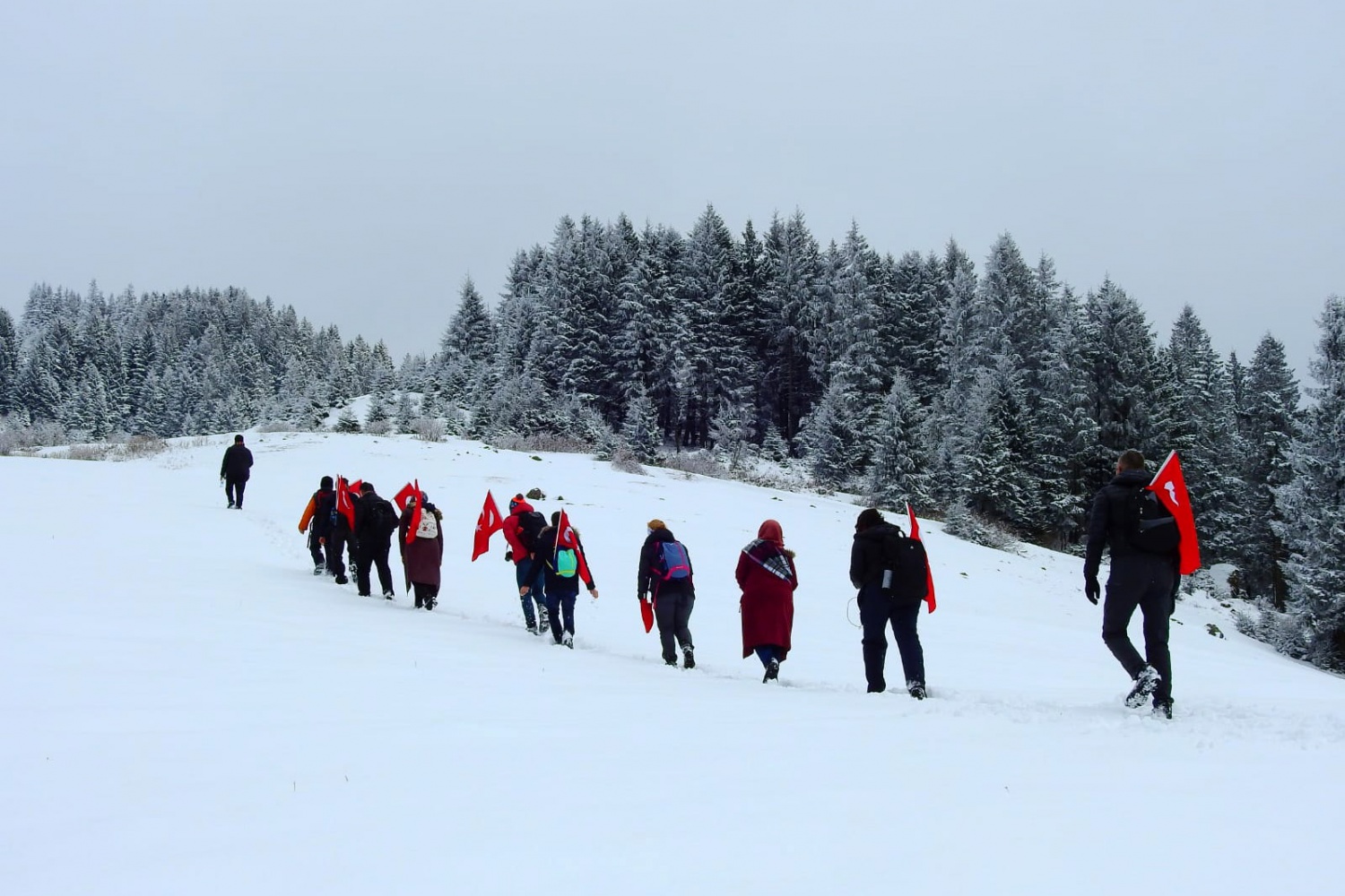 Gümüşhaneli dağcılar Çanakkale şehitleri için yürüdü 27