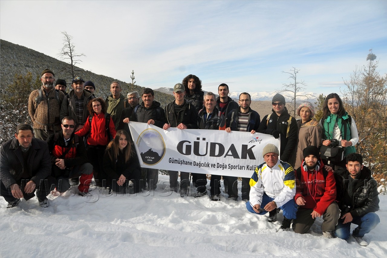 Gümüşhaneli Dağcılar Kelkit'te Yürüyüş Düzenledi 5