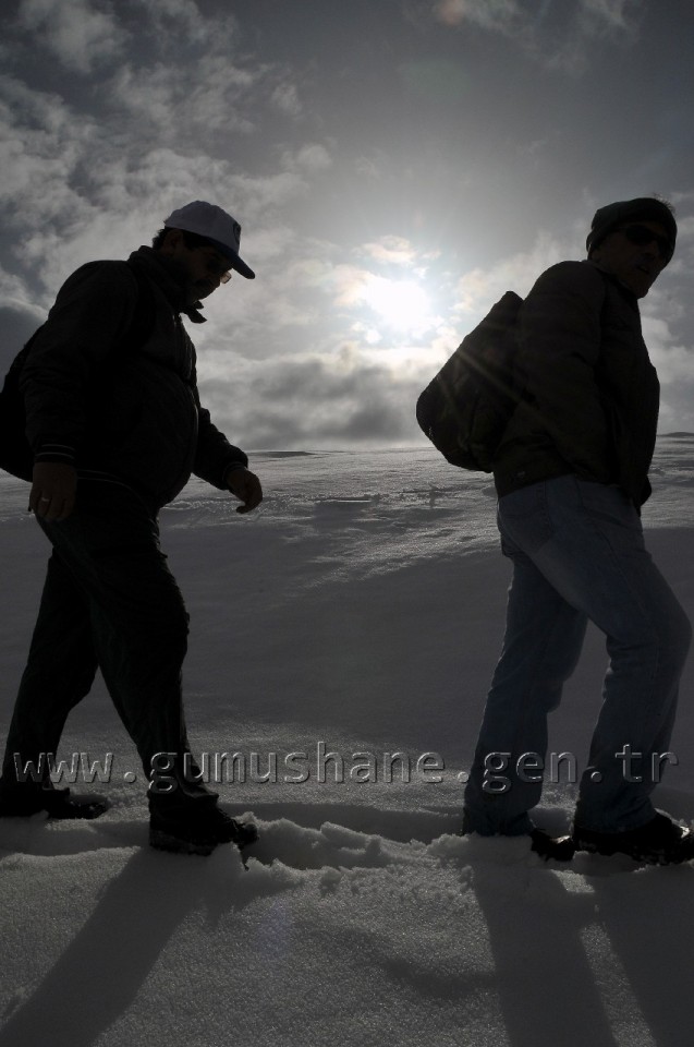 Gümüşhaneli Dağcılar Ernek Yaylasına Yürüdü 3