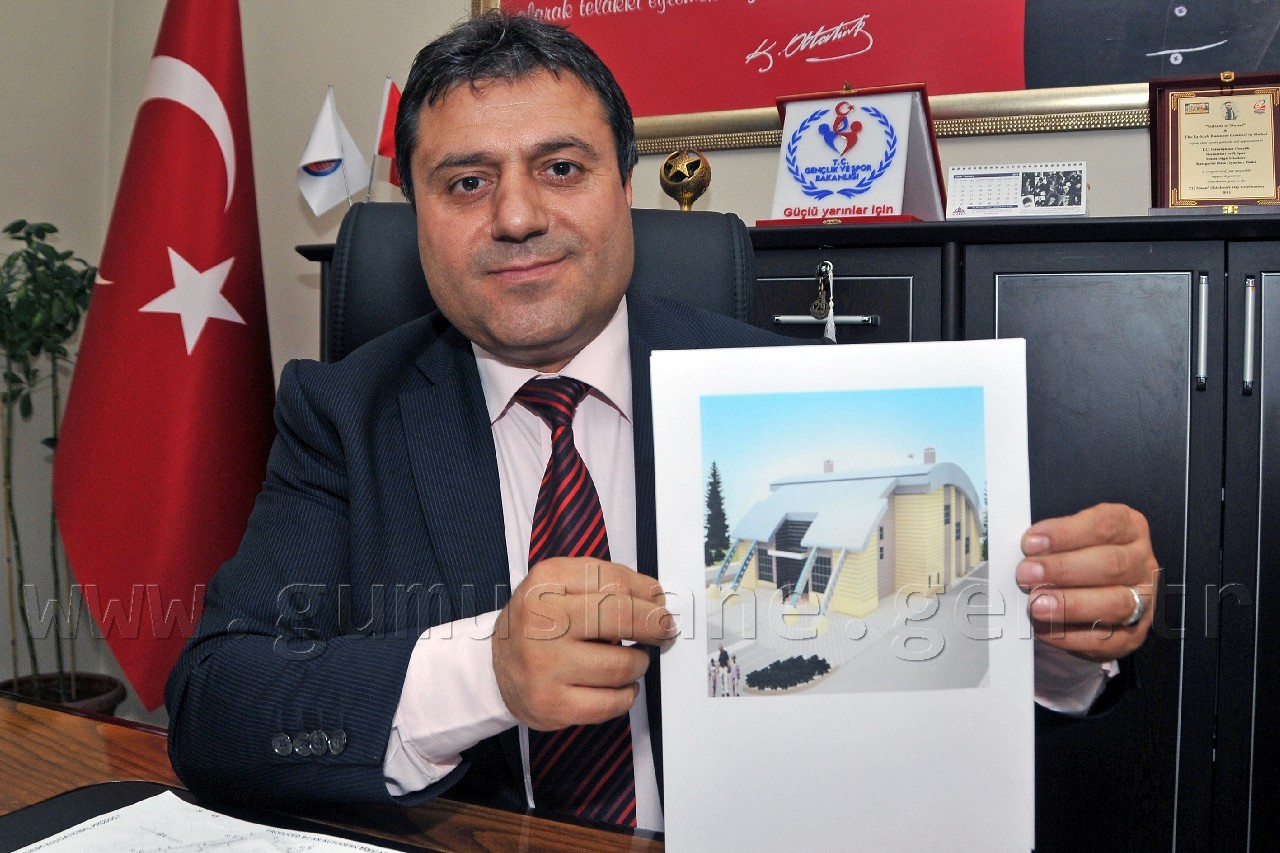 Yüzme Havuzuna İlk Kazma Vuruldu 1