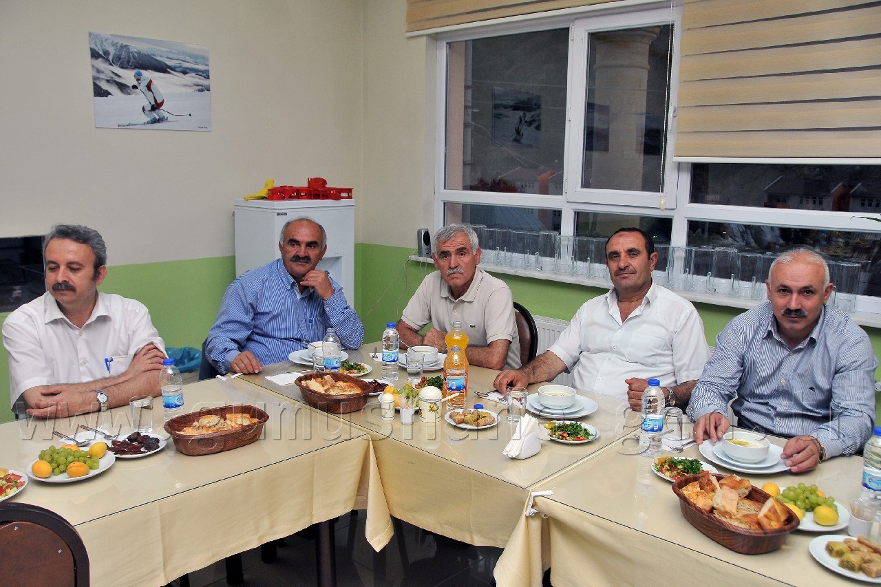 İl Özel İdare Teşkilatı İftar Yemeğinde Bir Araya Geldi 5