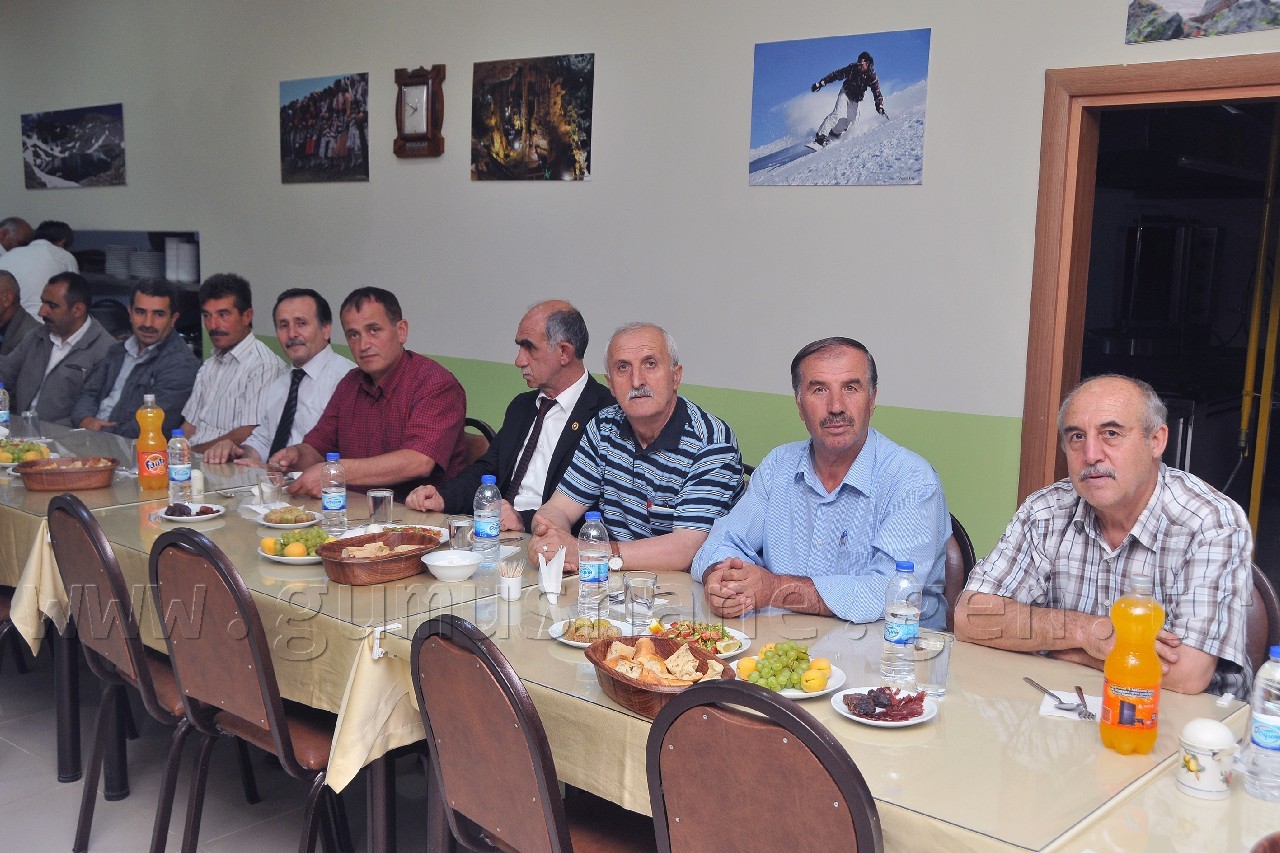 İl Özel İdare Teşkilatı İftar Yemeğinde Bir Araya Geldi 7