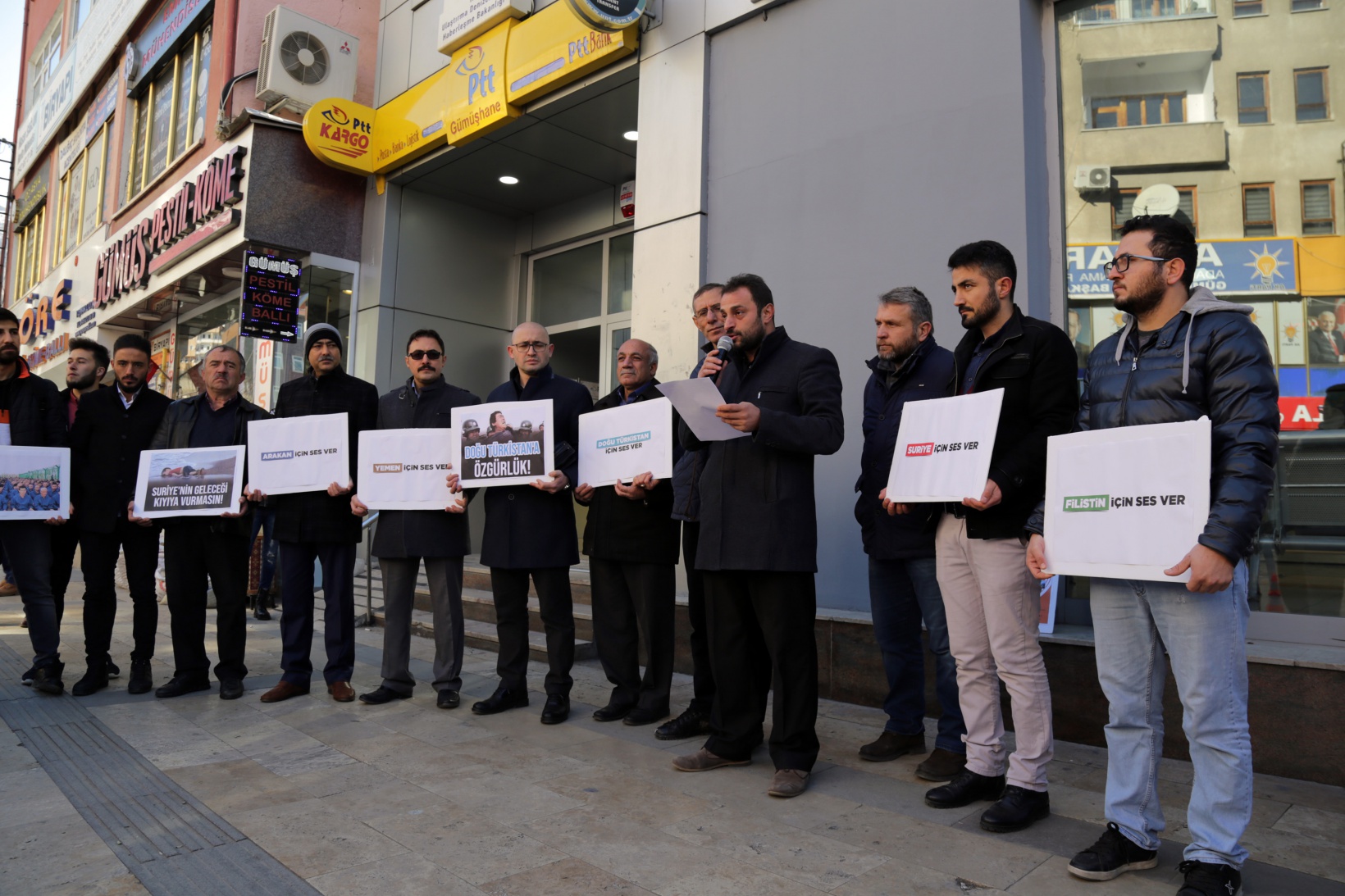 Gümüşhane Dünya İnsan Hakları Gününde zulme sessiz kalmadı 5