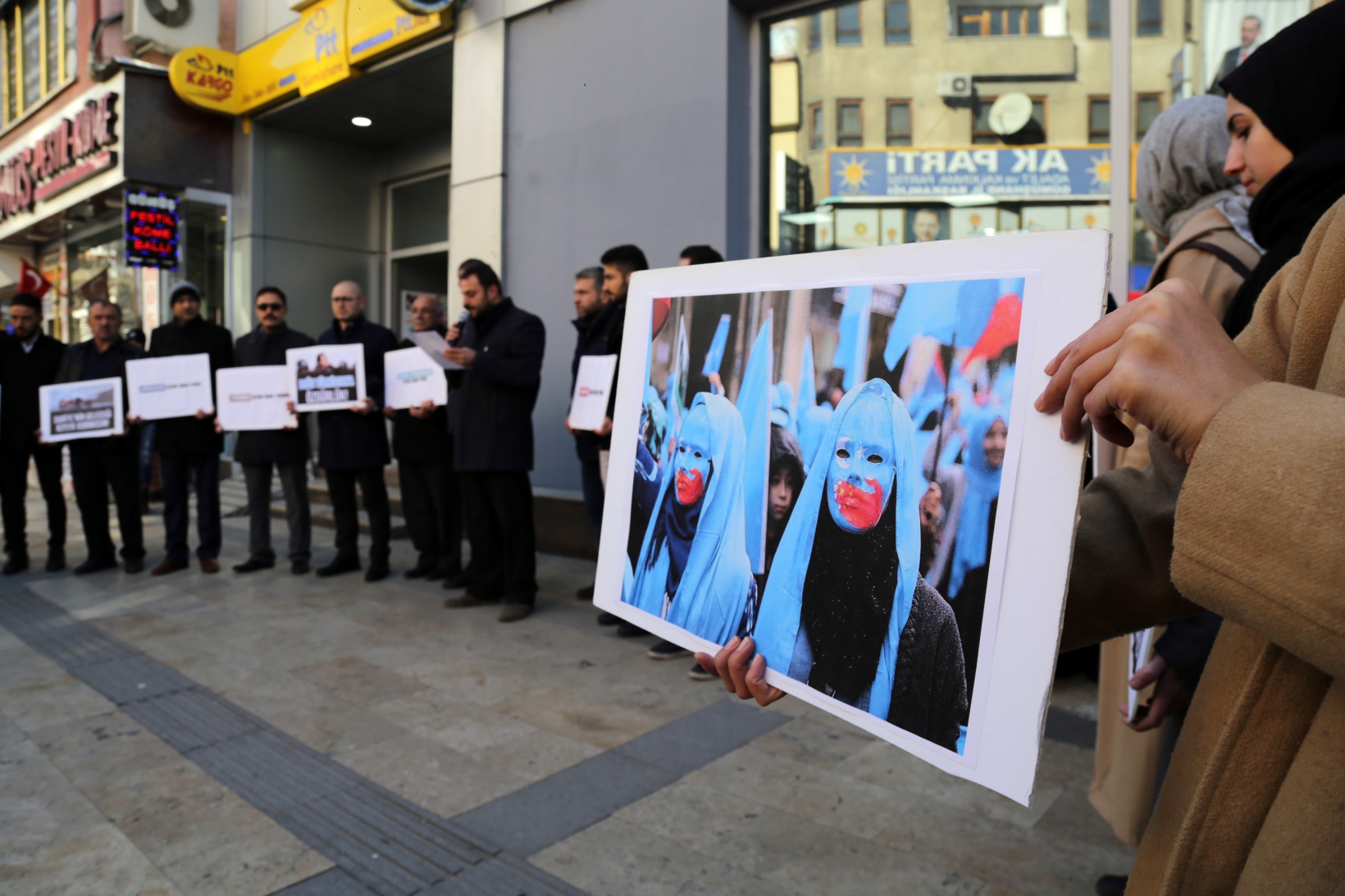 Gümüşhane Dünya İnsan Hakları Gününde zulme sessiz kalmadı 9