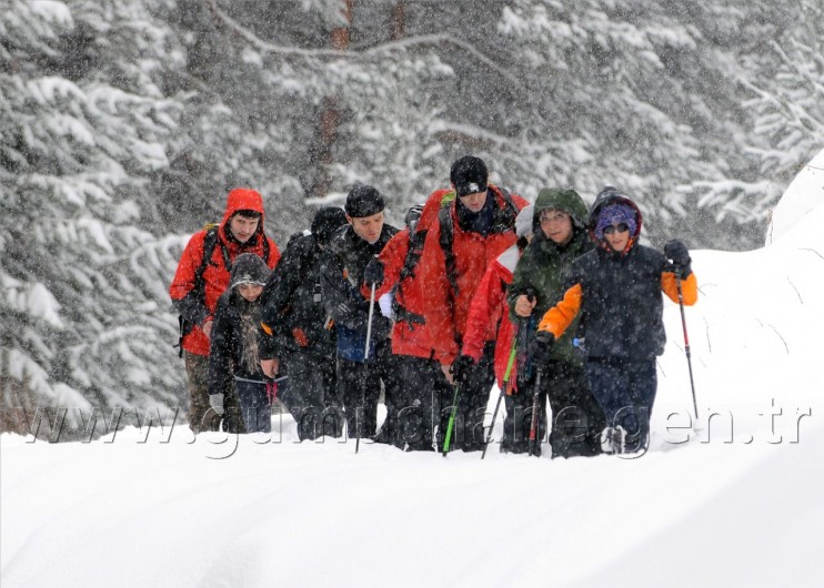 Tipi Altında 2 Bin 100 Metreye Yürüyüş 1