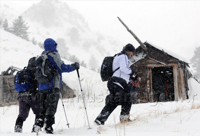 Tipi Altında 2 Bin 100 Metreye Yürüyüş 4