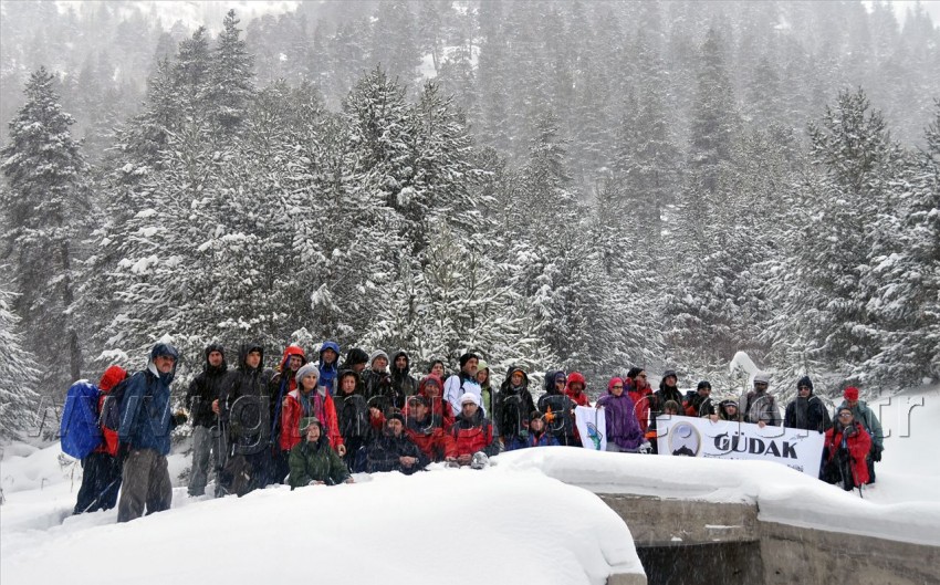 Tipi Altında 2 Bin 100 Metreye Yürüyüş 8