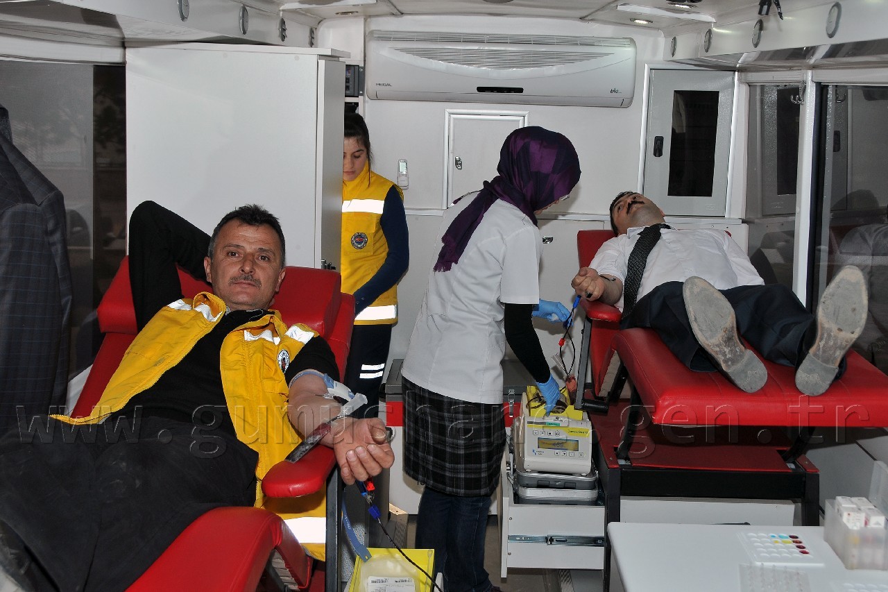 Gümüşhane’de 112 Çalışanları Kan Verdi 2