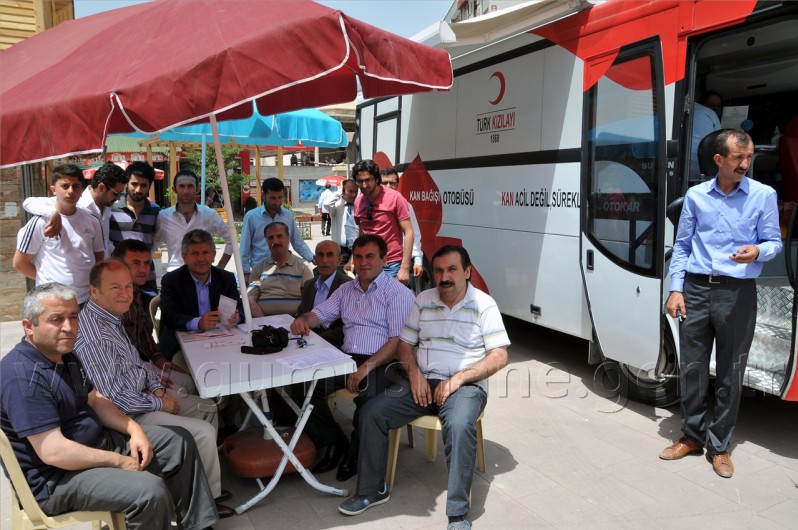 AK Gençlik Gümüşhane'de Kan Verdi 3