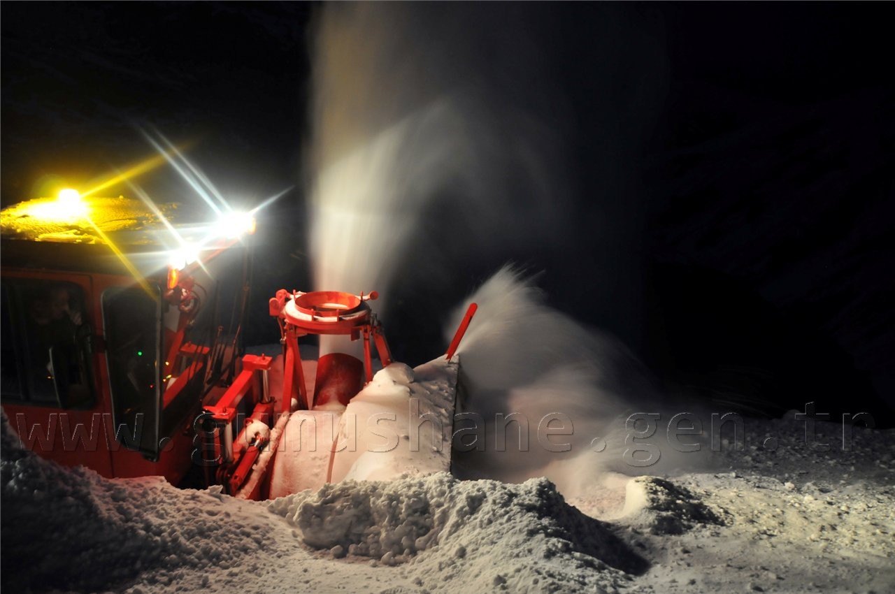 Gümüşhane'de Karla Mücadele Devam Ediyor 5